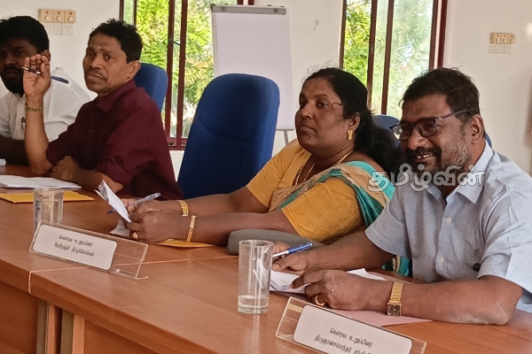 பருத்தித்துறை நகரசபை அமர்வில் நிறைவேற்றப்பட்ட கண்டன தீர்மானங்கள் | Point Pedro To Close Pedro Army Canteen