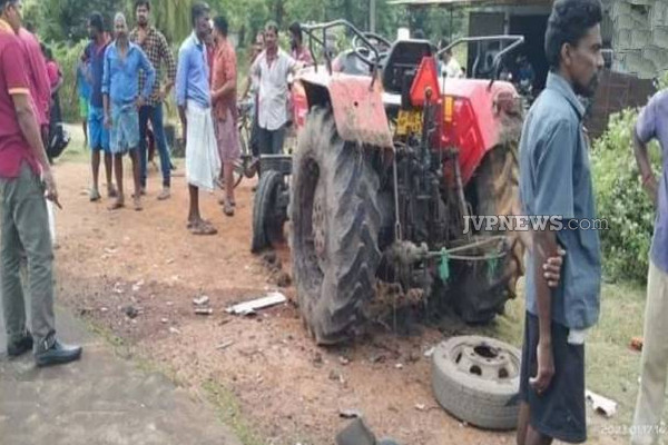வவுனியாவில் சற்றுமுன் இடம்பெற்ற பயங்கர விபத்து: சாரதிக்கு ஊர்மக்களால் நேர்ந்த கதி | Accident In Vavuniya Kanakarayankulam Lorry