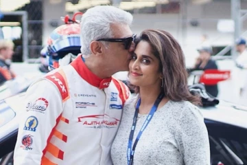 குடும்பத்துடன் ரேஸில் பங்கேற்ற அஜித் குமார்.. அழகிய ஸ்டில்கள்