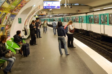 பிரான்ஸில் பெண் ஒருவரை தாக்க முயன்ற நபருக்கு நேர்ந்த நிலை!