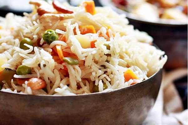 கரசாரமான Vegetable Pulao பத்து நிமிடத்தில் செய்து அசத்தலாம்! எப்படி தெரியுமா? | Vegetable Pulao