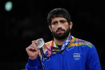 “கடிச்சதுக்கு சாரி” - இந்திய வீரரிடம் மன்னிப்பு கேட்ட கஜகஸ்தான் வீரர்