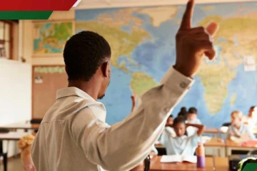 தென் சூடானில் பசியால் மயங்கி விழும் ஆசிரியர்கள்