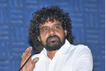 தமிழக முதலமைச்சர் வெறும் வாய்ச்சொல் வீரரே: இயக்குனர் களஞ்சியம் சீற்றம்!