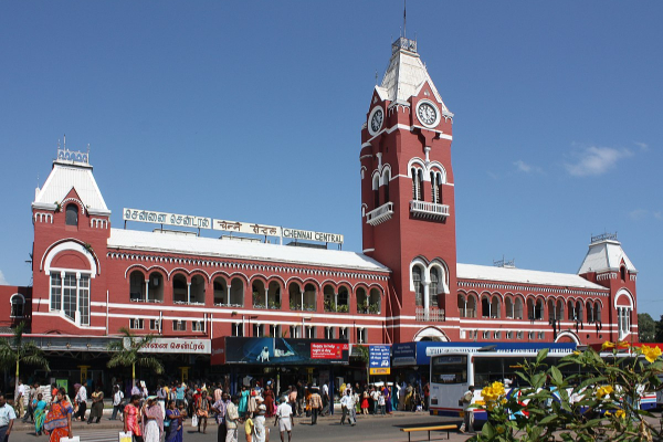 பெண்களுக்கு பாதுகாப்பான நகரங்களின் பட்டியல் - முதல் 25 இடத்தில் 7 தமிழக நகரங்கள் | Safest Cities For Women In India Chennai Tops