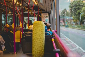 சிங்கப்பூரில் மதுபோதையில் பேருந்து சாரதியை தகாத வார்த்தையில் திட்டிய இந்தியருக்கு நேர்ந்த கதி!