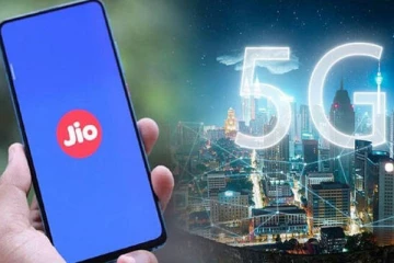 நம்பமுடியாத வகையில் மிக குறைந்த விலையில் 5ஜி ஸ்மார்ட்போன்! முகேஷ் அம்பானி அதிரடி