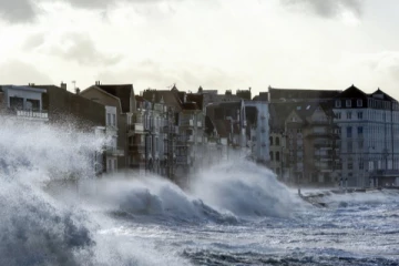 பிரான்ஸில் 25 மாவட்டங்களுக்கு ஆரஞ்சு எச்சரிக்கை!
