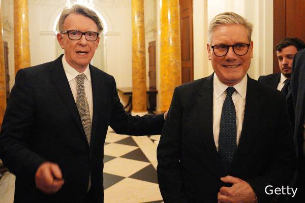 எப்ஸ்டீன் சர்ச்சை: பலிகடா சிக்கியது... பிரித்தானிய பிரதமர் தலை தப்புமா? | Uk Chief Of Staff Resigned Mandelson Epstein Link