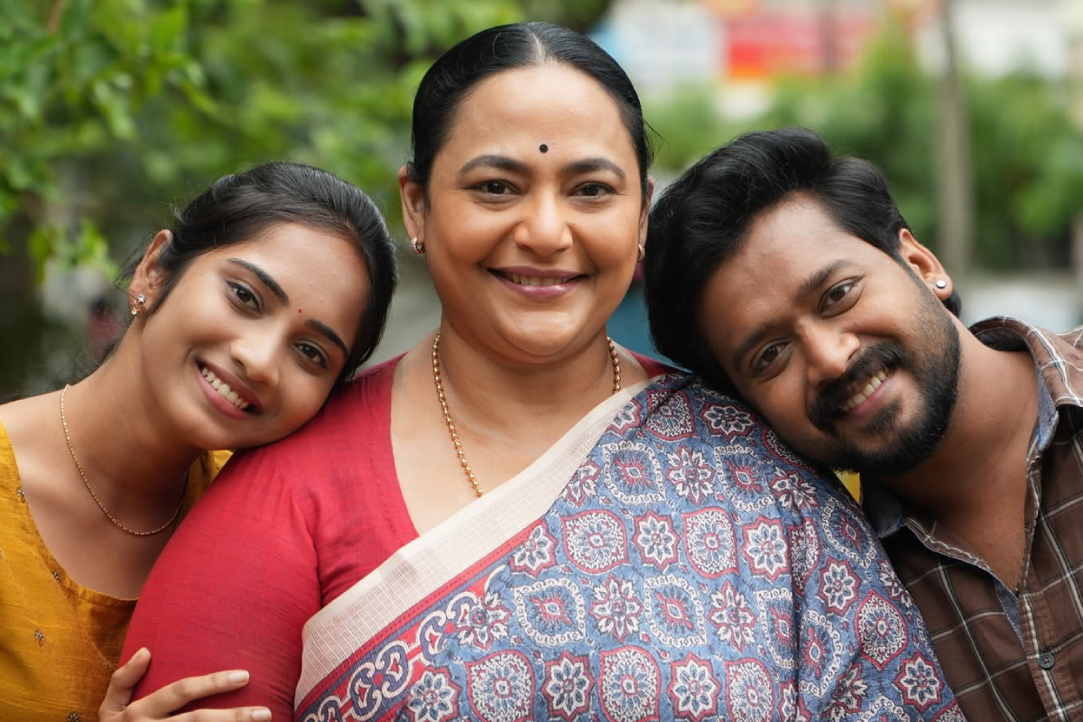 சிங்கப்பெண்ணே சீரியலில் மாற்றப்பட்ட நடிகை.. புதிதாக வந்துள்ள நடிகை யார் தெரியுமா? வருத்தத்தில் ரசிகர்கள் | Actress Replaced Yazhini Role In Singapenne Serial சிங்கப்பெண்ணே சீரியலில் மாற்றப்பட்ட நடிகை.. புதிதாக வந்துள்ள நடிகை யார் தெரியுமா? வருத்தத்தில் ரசிகர்கள் | Actress Replaced Yazhini Role In Singapenne Serial
