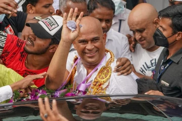 விடுதலையானதும் வெளிநாட்டுப் பயணம் மேற்கொள்ளவுள்ள ரஞ்சன்!