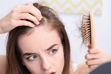 முடி உதிர்வுக்கு சிகிச்சை எடுத்த 67 பேர் மருத்துவமனையில்!