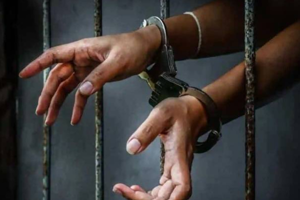 வெளிநாடொன்றில் பொலிஸாரின் பிடியிலிருந்து தப்பியோடிய இலங்கையர்! | Sri Lankan Prison Escaped From Police Tamil Nadu