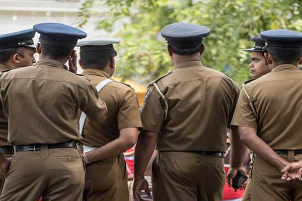 துபாயில் பிரபல குற்ற குழுவை சேர்ந்தவர் பொலிஸ் உத்தியோகத்தருக்கு கொலை அச்சுறுத்தல் | Crime Group Dubai Threatened Kill A Police Officer