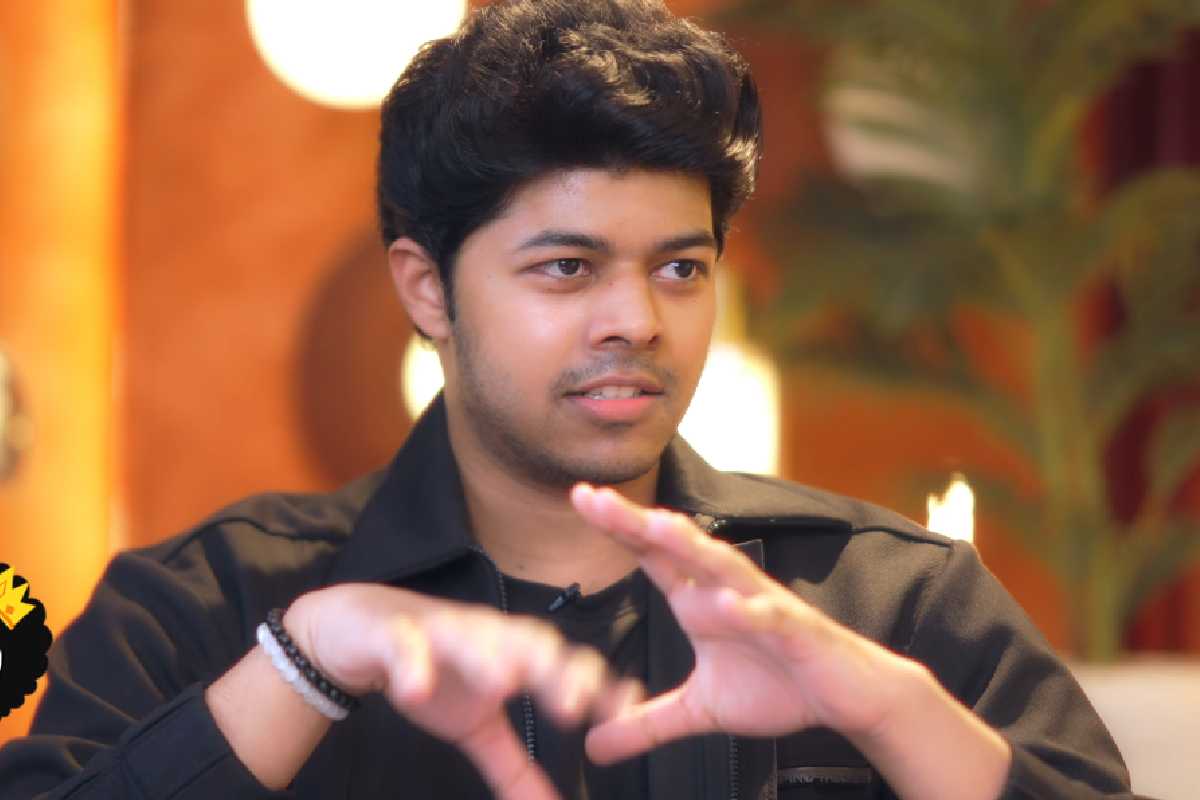 மகன் ஜேசனுக்காக FDFS பார்க்க ஓடோடி வந்த அம்மா சங்கீதா, தங்கை சாஷா.. | Vijay Wife Sangeetha Daughter Sasha Watch Sigma