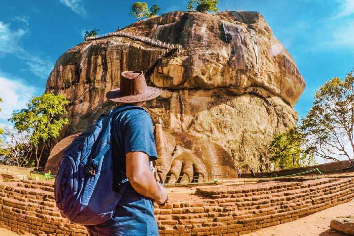 இலங்கைக்கு வந்து குவிந்துள்ள சுற்றுலாப் பயணிகள் | Tourist Arrivals Recorded In May Russia Arrivals
