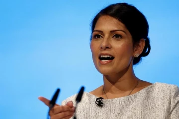 பிரித்தானியாவிலிருந்து சட்டவிரோத புலம்பெயர்ந்தோர் தொடர்பில் வெளியான தகவல்!