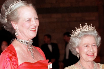 மகாராணியின் இறுதிச் சடங்கில் பங்கேற்ற டென்மார்க் ராணிக்கு நேர்ந்த நிலை!