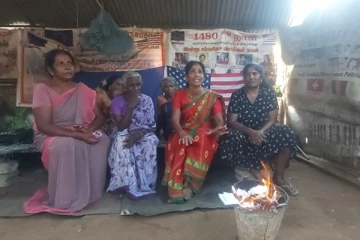 சிறிலங்கா அரசாங்கத்தால் அனுப்பப்பட்ட கடிதங்களை தீயிட்டுக் கொழுத்திய உறவுகள்!