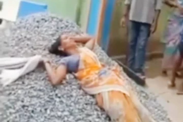 இந்த பெண் செய்த வேலையை பாருங்க... - அப்படியே ஷாக் ஆயிடுவீங்க - வைரலாகும் வீடியோ