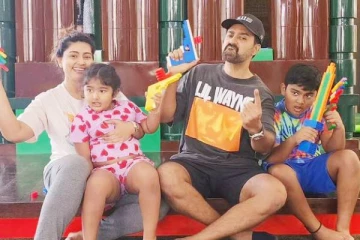சினேகா - பிரசன்னா காதல் வாழ்க்கையை கடந்து வந்தது இப்படித்தான்!! க்யூட் ஃபேமிலி புகைப்படம்