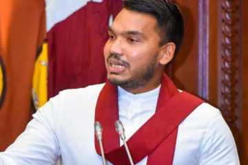 நாமல் கல்வி தகமை தொடர்பில் எழுந்துள்ள சர்ச்சை