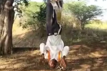 கந்துவட்டி கொடுமை... - புளியமரத்தில் தலைகீழாக தொங்கிய வழக்கறிஞர்... - பரபரப்பு சம்பவம்...!