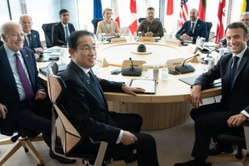 ஜெலென்ஸ்கி மூலம் ரஷ்ய எதிர்ப்பு வெறியை தூண்டிவிட்டார்கள்! ஜி7 தலைவர்கள் மீது பரபரப்பு குற்றச்சாட்டு