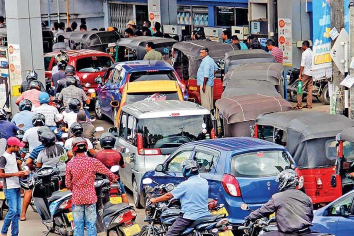 எரிபொருள் பற்றாக்குறை.. அரச நிறுவனங்களுக்கு வெளியான முக்கிய அறிக்கை | Sri Lanka Issues Fuel Saving Guidelines Govt
