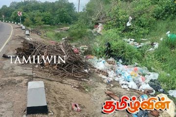 கிண்ணியா - கொழும்பு பிரதான வீதியில் குப்பை கூளங்கள்