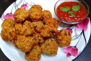 குழந்தைகள் விரும்பி சாப்பிடும் மேகி பக்கோடா! 5 நிமிடத்தில் தயார் செய்வது எப்படி?