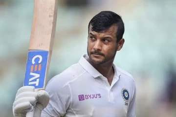 கர்நாடக அணியின் கேப்டன் மயங்க்கிற்கு நடந்தது என்ன ; அவசரமாக மருத்துவமனையில் அனுமதி