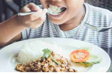 சிறுவர் இல்லத்தில் உணவு ஒவ்வாமை ; இருவர் மருத்துவமனையில்