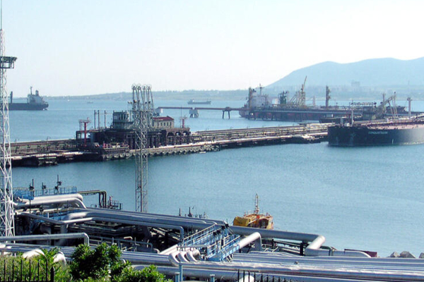 ரஷியாவின் மிகப்பெரிய துறைமுகம் மீது உக்ரைன் தாக்குதல் | Ukraine Attacks Russia S Largest Port