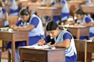 அரையாண்டு தேர்வு ஒத்திவைக்கப்படுகிறதா? அமைச்சர் அன்பில் மகேஷ் விளக்கம்