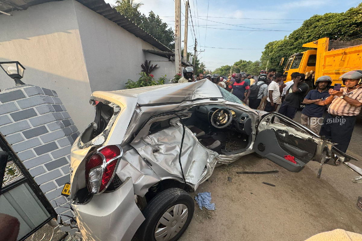 யாழில் இன்று இடம்பெற்ற விபத்தில் ஒருவர் படுகாயம் | One Person Seriously Injured Accident In Jaffna