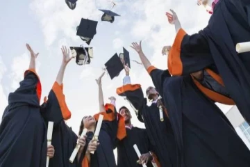 உலகிலேயே அதிகம் படிச்சவங்க இருக்குற நாடு எது தெரியுமா? தெரிஞ்சா ஆச்சரியப்படுவீங்க..