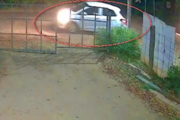 காரில் கடத்தப்பட்ட இளம்பெண் கதறல்.. பரவும் பகீர் சிசிடிவி காட்சி - கமிஷனர் விளக்கம்