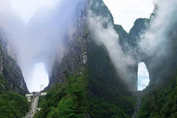 உலகின் சொர்க்க வாசல் எங்குள்ளது தெரியுமா?