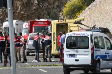 துருக்கியில் கோர விபத்தில் சிக்கிய இலங்கையர்கள் தொடர்பில் வெளியான தகவல்