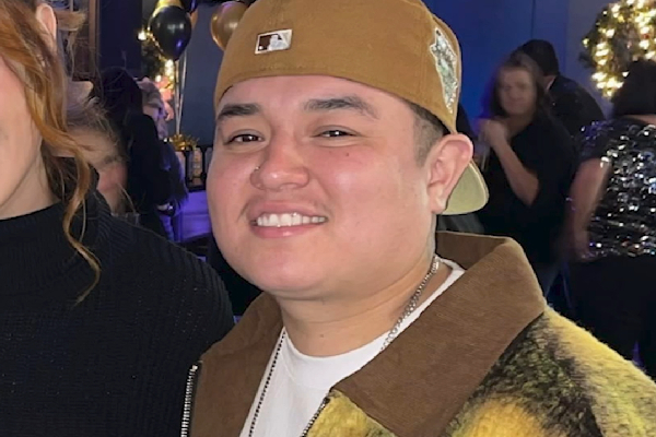 இறந்த மகனின் உடைக்கு பதிலாக மூளையை கொடுத்த பெண் - உறைந்த பெற்றோர் | Funeral Director Gave Sons Brain Instead Of Cloths