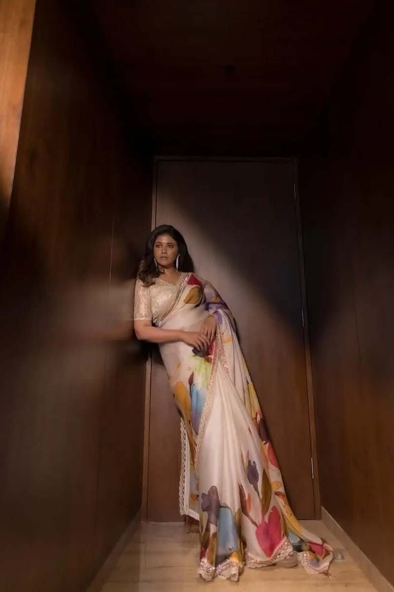 அங்காடித் தெரு நடிகை அஞ்சலியா இது? புடவையில் வெளியிட்ட அசத்தல் புகைப்படம் | Angadi Theru Actress Anjali Trending Photos Viral