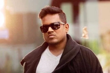 முதல் முறையாக செம வெறித்தனமாக நடனம் ஆடிய இசையமைப்பாளர் யுவன் ஷங்கர் ராஜா.. வீடியோ இதோ