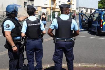 பிரான்சில் தாக்குதல்தாரியை சுட்டிப் பிடித்தது காவல்துறை