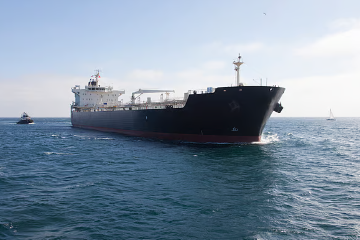 போர் மண்டலமாக ஹோர்முஸ் - எங்களை காப்பாற்றுங்கள்..! பீதியில் கதறும் 20,000 மாலுமிகள் | 2000 Ships 20000 Sailors Hormuz Blockade