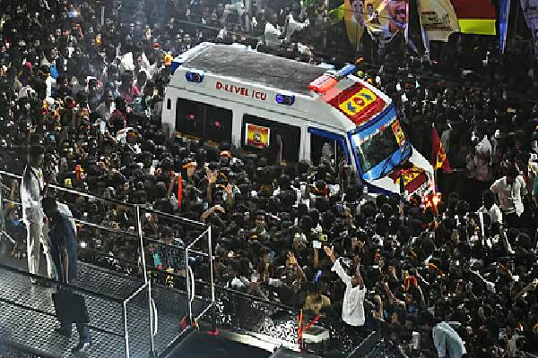 விஜய்யின் பிரசாரத்திற்கு தடை விதிக்கக் கோரி மனு தாக்கல் | Tamil Nadu Victory Party Leader Vijay Campaign