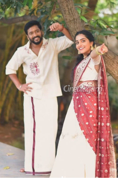 அட சிங்கப்பெண்ணே சீரியல் அன்புவா இது, தனது மனைவியுடன் ஓணம் ஸ்பெஷலாக எடுத்த போட்டோ... குவியும் லைக்ஸ் | Singapenne Serial Actor Amaljith With His Wife