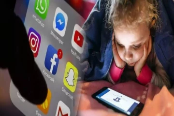 சிறுவர்களை சீரழிக்கும் சமூக வலைத்தளங்கள் ; விதிக்கப்பட்டுள்ள புதிய கட்டுப்பாடு