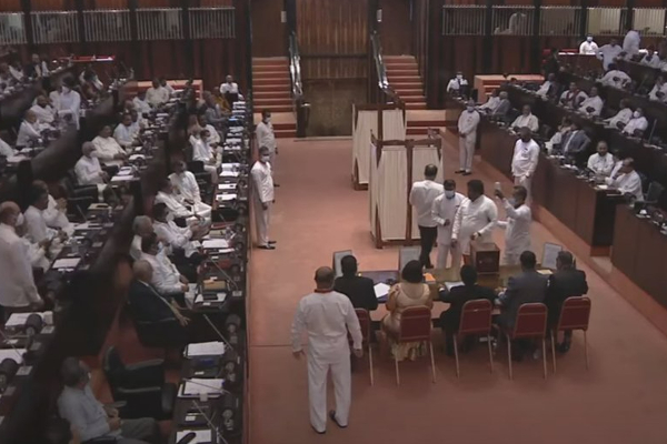 நான்கு வாக்குகள் நிராகரிப்பு | Four Votes Against