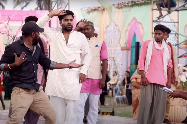 யுவன் இசையில் மாநாடு முதல் பாடல் வெளியீடு - ரசிகர்கள் உற்சாகம்! | Yuvan Simbu Manadu Song Released Viral